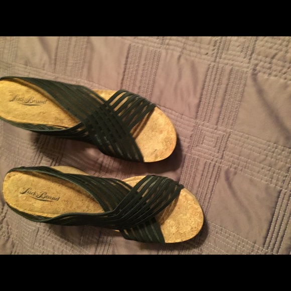 "Lucky" sandals never worn