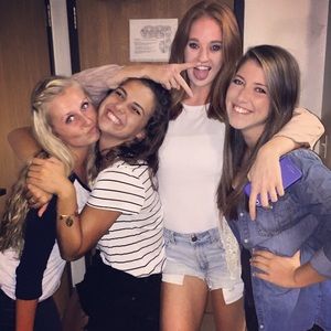 Meet your Posher, Nicole