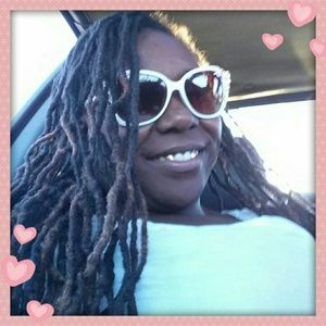 Meet your Posher, Lakisha