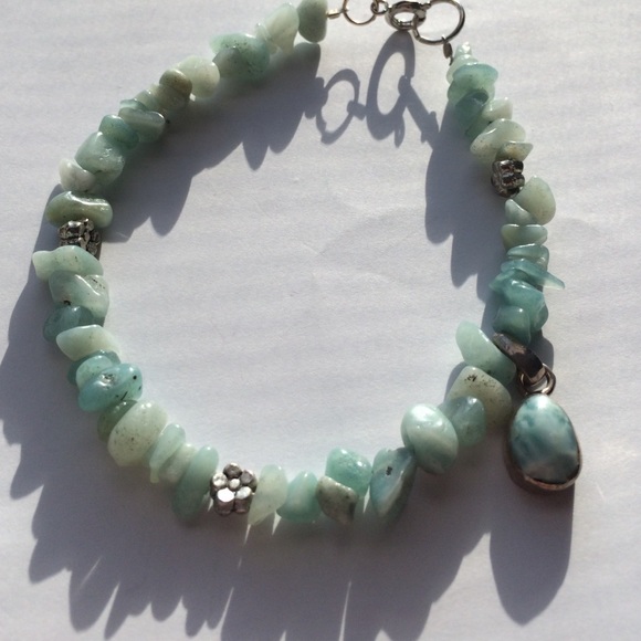 Lovely 8" Bracelet with a small Larimar charm🎀SS - Picture 3 of 4