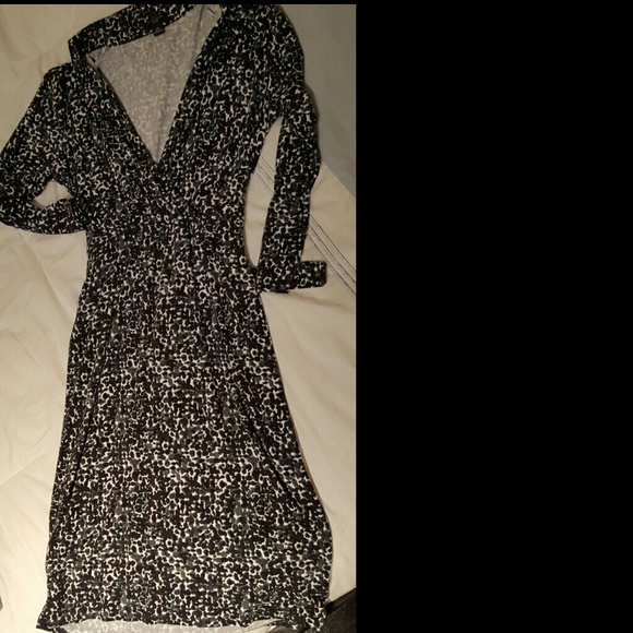 Banana republic  semi wrap dress - Picture 4 of 4