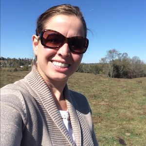 Meet your Posher, Tara