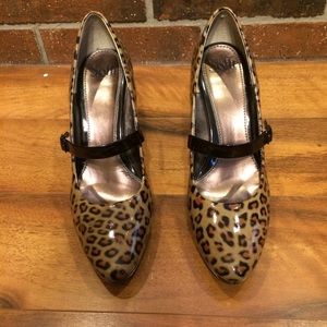 Sofft Animal print heels - worn once-