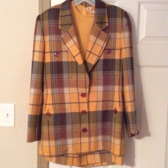 Vintage Oscar De La Renta Suit