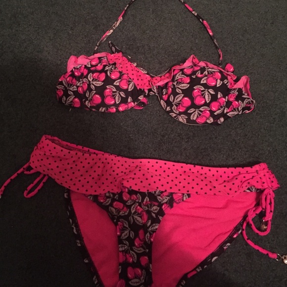 Candie's bikini