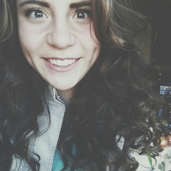 Meet your Posher, Naomi