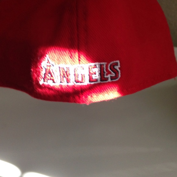 Angels Hat - Picture 2 of 3