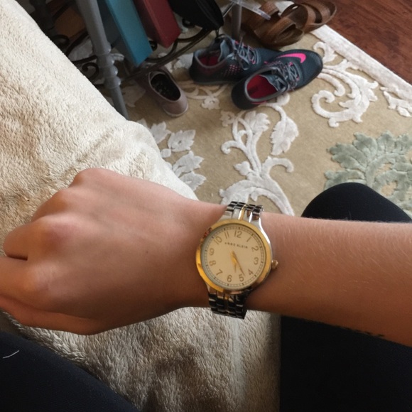 Anne Klein Watch - Picture 4 of 4