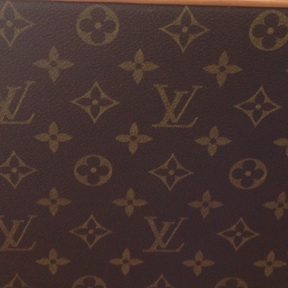 Lv additional pictures