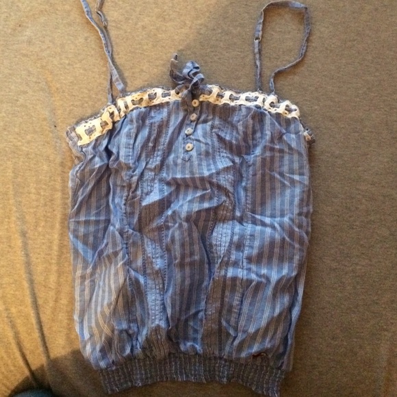 Hollister tank