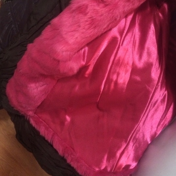 Pink fur jacket - Picture 4 of 4