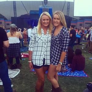 Meet your Posher, Claire