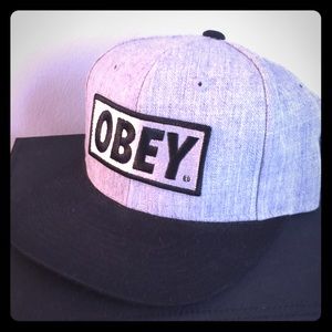 oBey Snapback