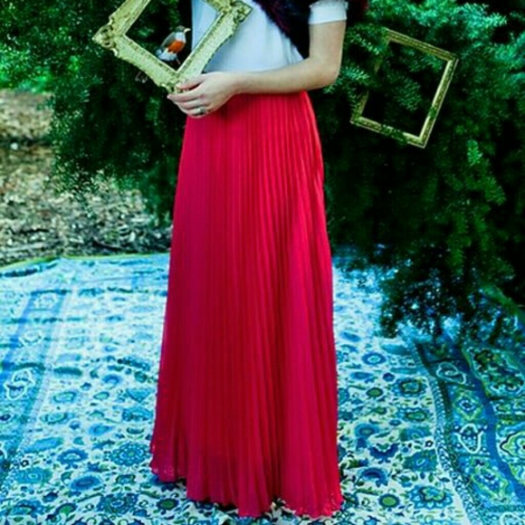 Shabby Apple Red Pleated Maxi Skirt