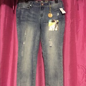New with tags size 12 refuge jeans