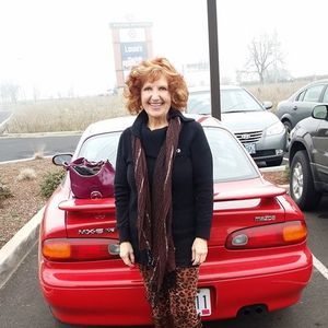 Meet your Posher, Sandi