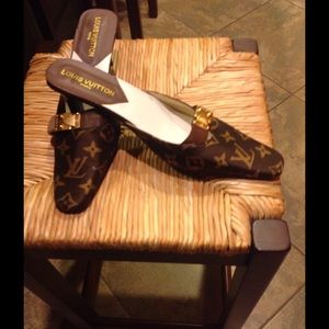 Like Louis Vuitton Mule shoes
