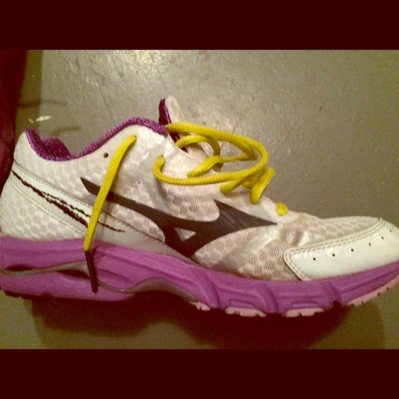 Mizuno womens running shoes size 8.5