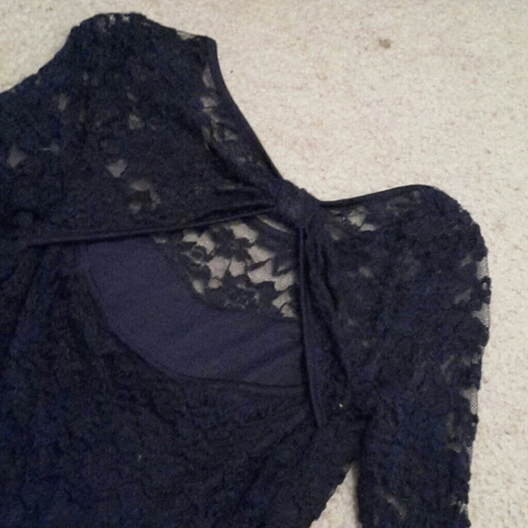lace top half arm length - Picture 2 of 3