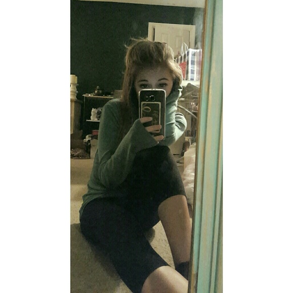 Meet your Posher, Ashley - Picture 2 of 2