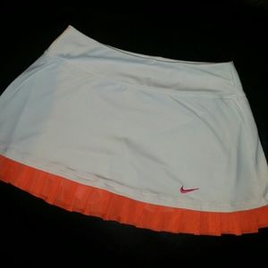 LIKE New! Nike Dri Fit Skort