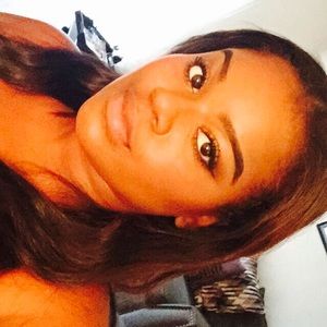 Meet your Posher, Ahtyana