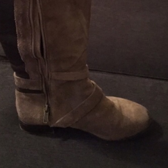 Beautiful Ugg boots excluded from the BOGO. - Picture 2 of 3