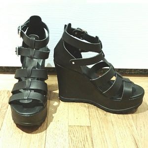 Bamboo "CHARGE" Black Platform Wedges