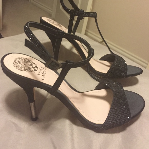 Vince Camuto Kherington heels. NWOT.