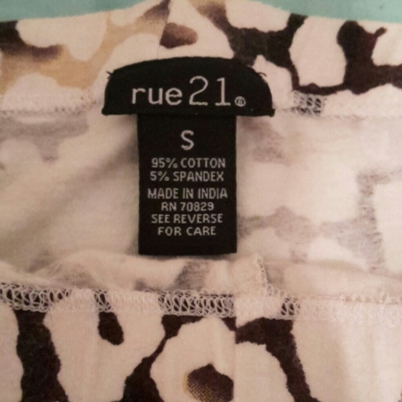 rue 21 white leopard leggings - Picture 2 of 2