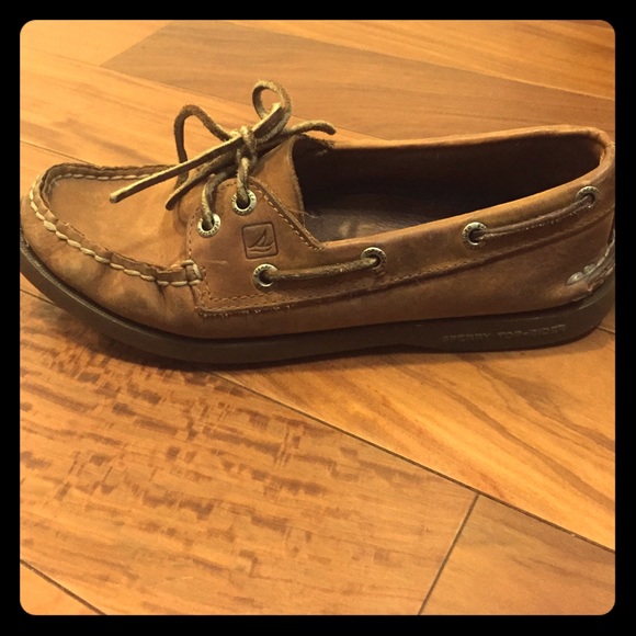 Sperry Topsider traditional boat shoes