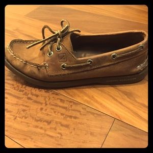 Sperry Topsider traditional boat shoes