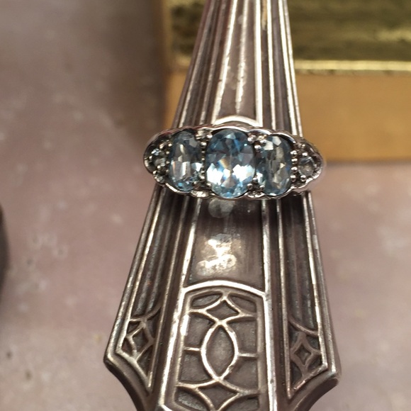 Jewelry - Sterling Silver Aquamarine Stones Ring Sz 7