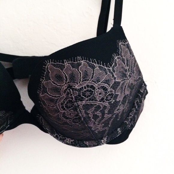 VS bombshell lace push up bra