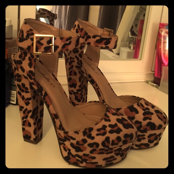 Chunky leopard heels brand new - Picture 1 of 2