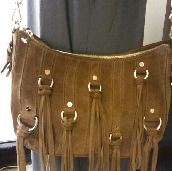 Meet your Posher, Kim - Picture 2 of 7