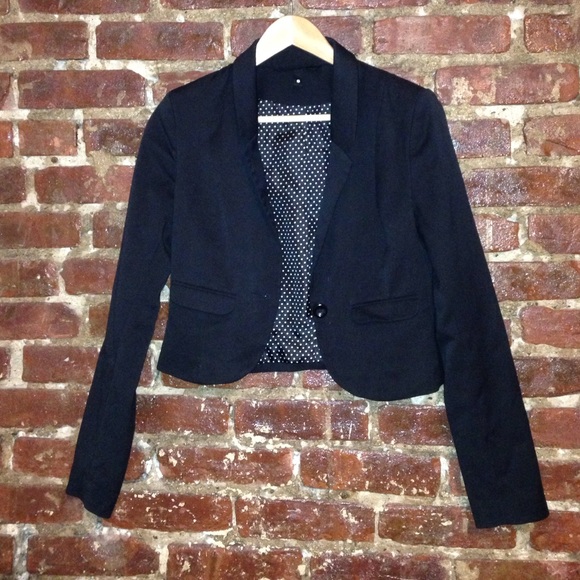 Black Crop Blazer