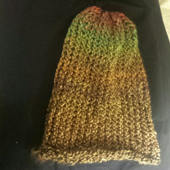 Knit hat - Picture 3 of 4