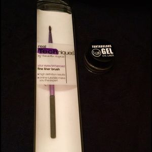 Real Techniques brush and J.Cat gel liner‼️Final