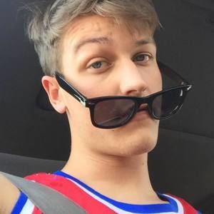 Meet your Posher, Kyle