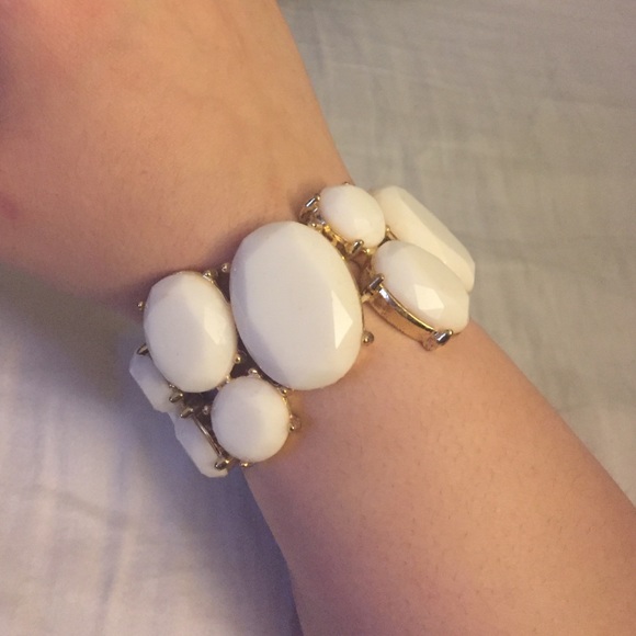 Cute white chunky bracelet