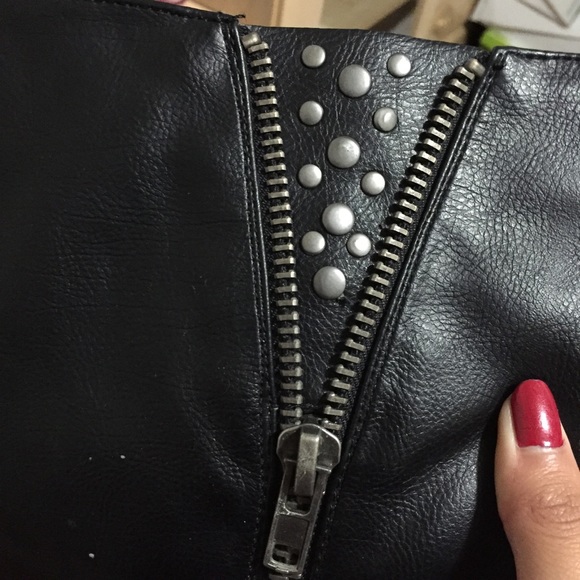 Tall black boots👢 - Picture 3 of 3