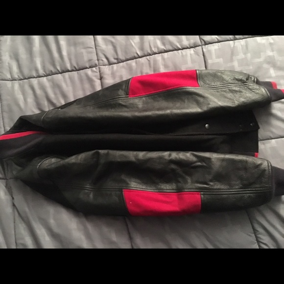 Nice - Picture 3 of 3