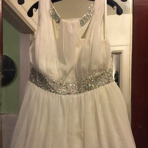 White/short formal dress