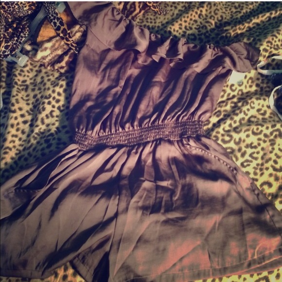 ON SALE!!💞 Wet Seal Ruffled romper!