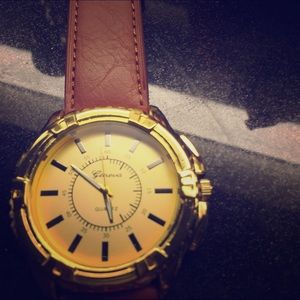 NWOT Men's Geneva watch