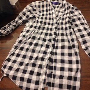 New🍉Juniors medium plaid tunic. New without tags.