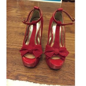 Bakers Red Bow Heels size 6.5