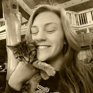 Meet your Posher, Torie