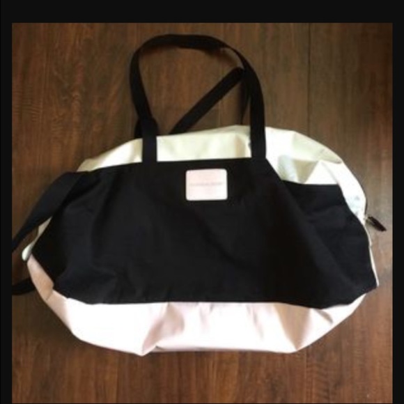 Victoria's Secret tote bag 👌🏼